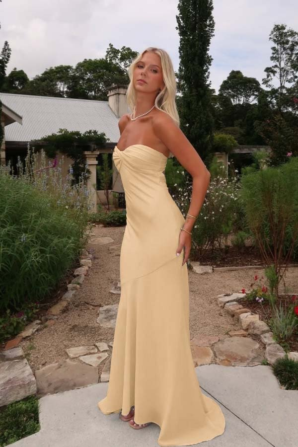 Sleeveless Sweetheart Summer Ball Dress