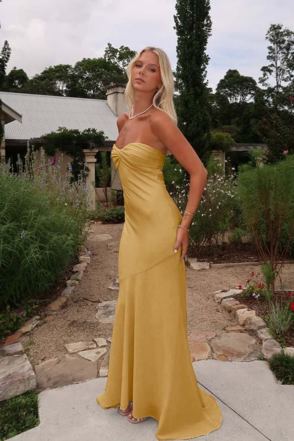 Sleeveless Sweetheart Summer Ball Dress