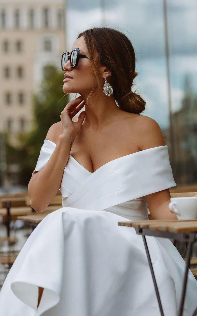 Retro off shoulder short wedding dress A-line satin bridal gown