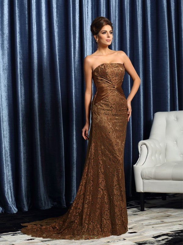 Imitation satin strapless sleeveless lace bridal gown