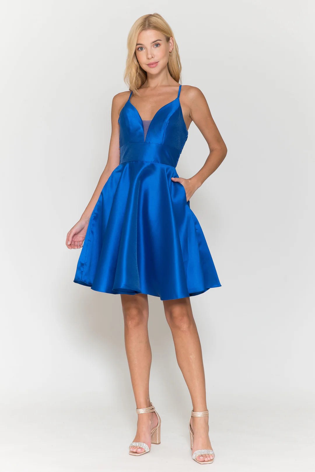A-line slim suspender deep V-skirt dress