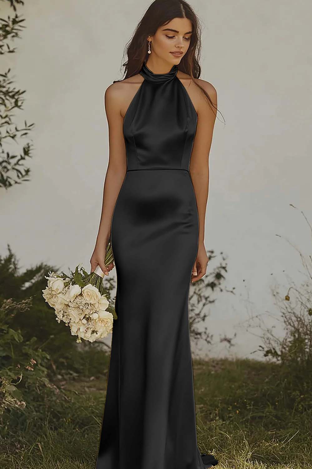 Hanging neck and exposed back mermaid suspender satin long dress