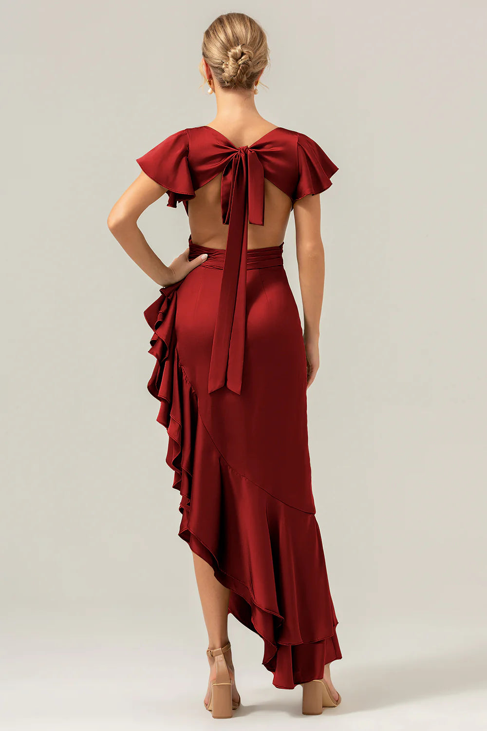 A V-neck asymmetrical pleated bridesmaid dress