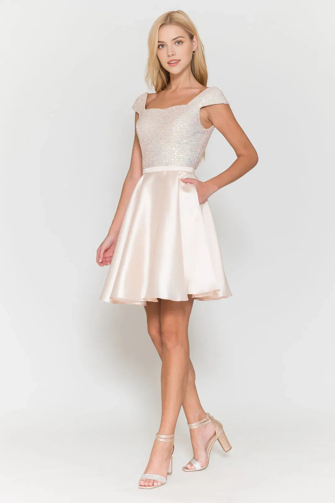 Classic A-Line Sequin Square Hat sleeves Lace Up Short Homecoming Dress for bride hot sale