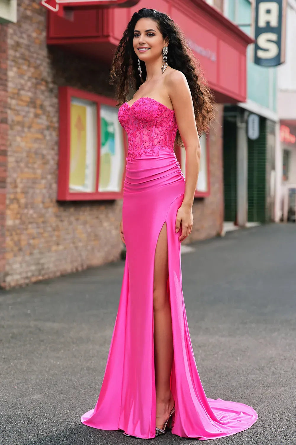 Glamorous Mermaid Applique Strapless Sleeveless Corset Back Zip Floor-Length Prom Dress with Slit