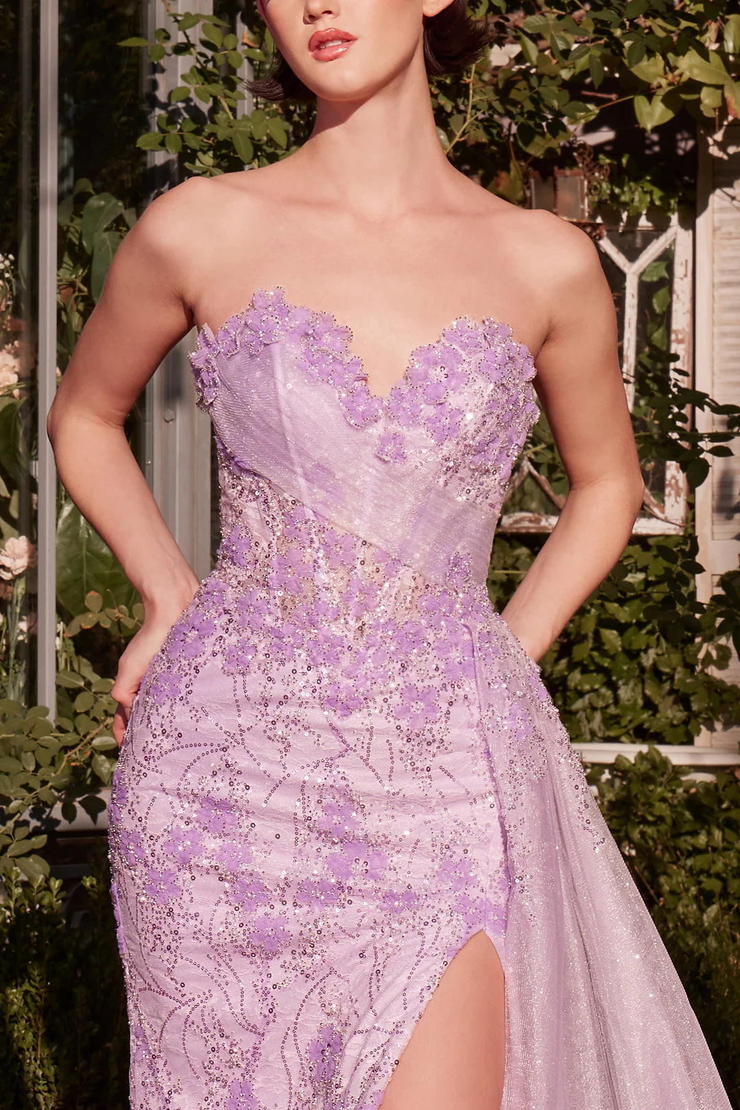 Mermaid sleeveless strapless dress with side slit and sheer tail three-dimensional flower bead sequins