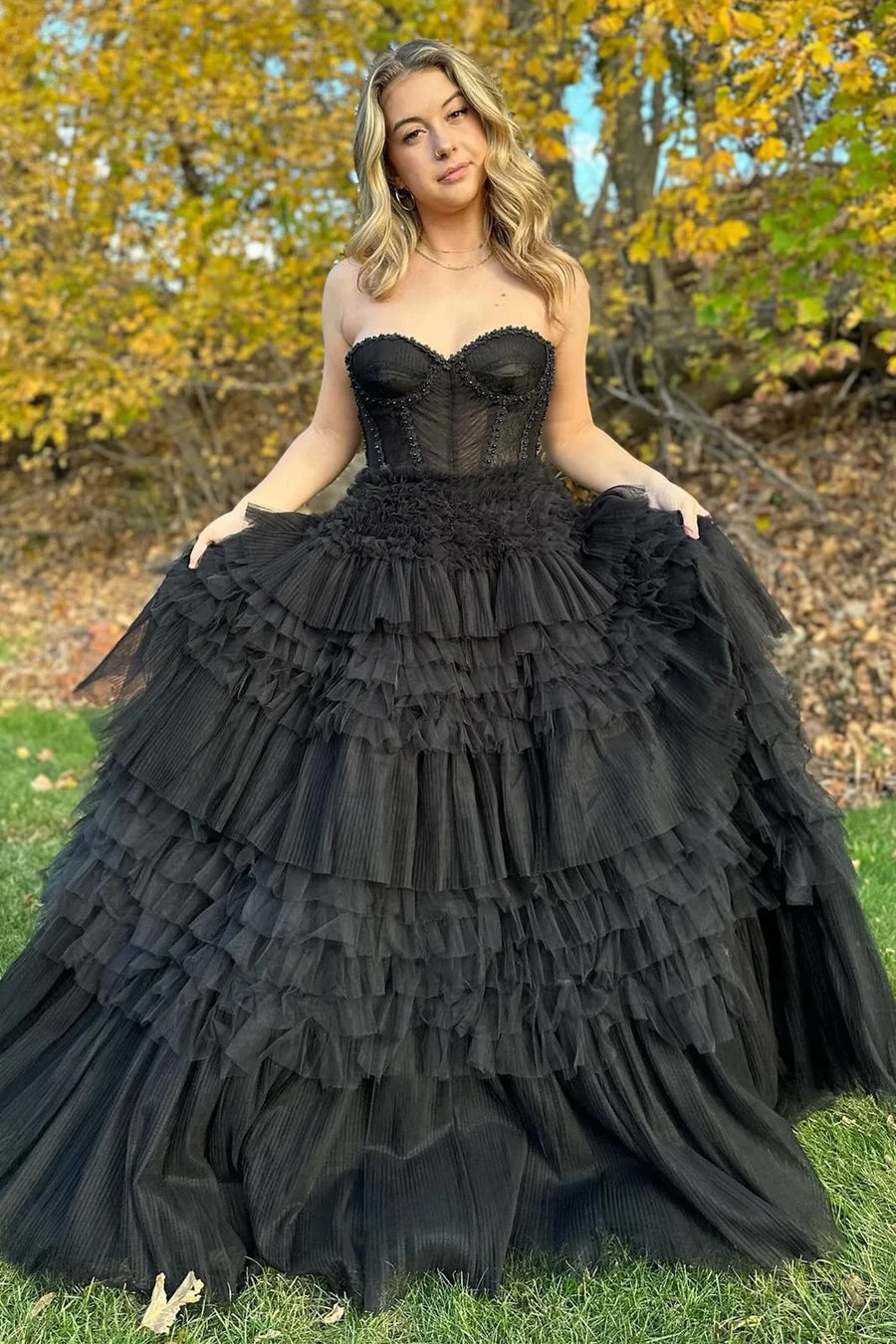 Princess sleeveless strapless layered ball gown