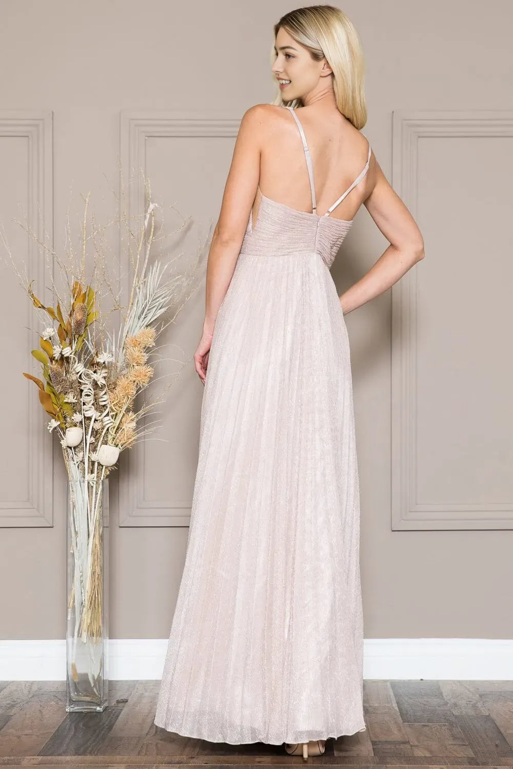 Romantic A-line glitter V Neck sleeveless Backless zipper Floor length prom dress for sale