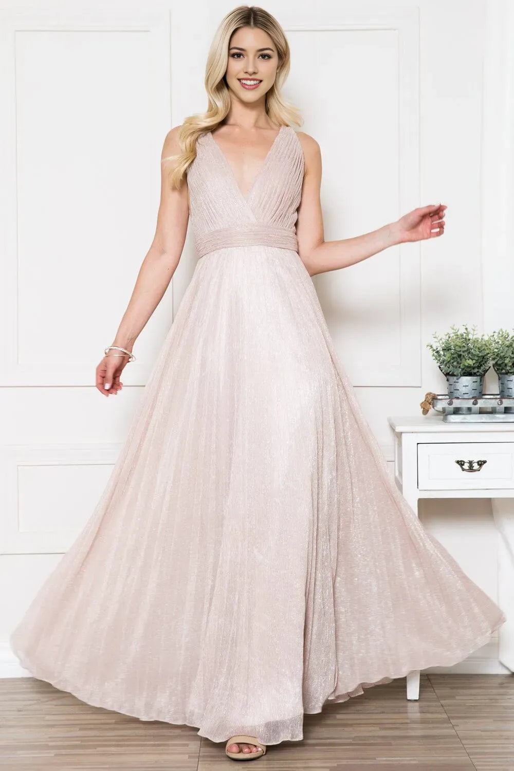Romantic A-line glitter V Neck sleeveless Backless zipper Floor length prom dress for sale