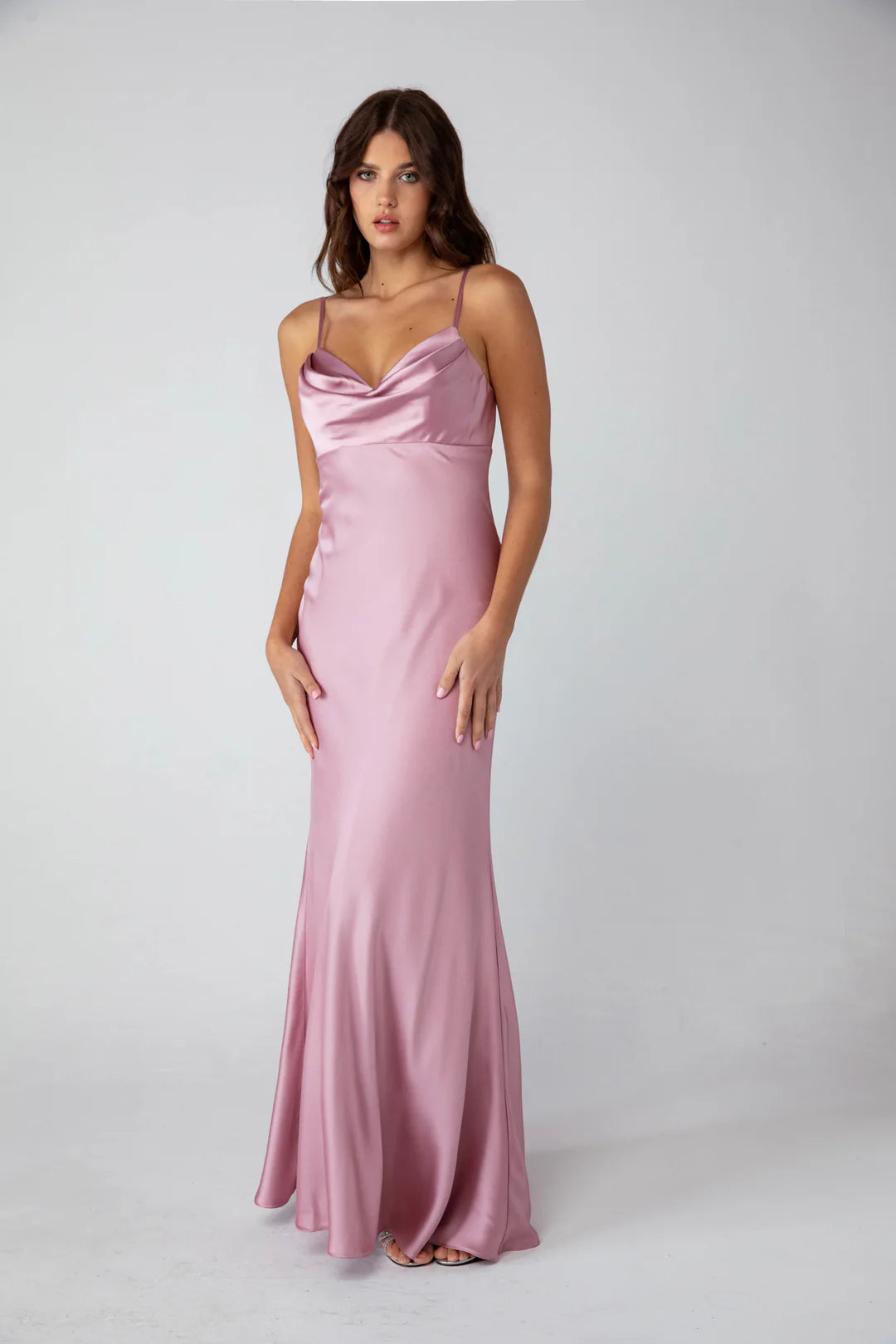 Slimming satin swing collar slim suspender and floor length skirt