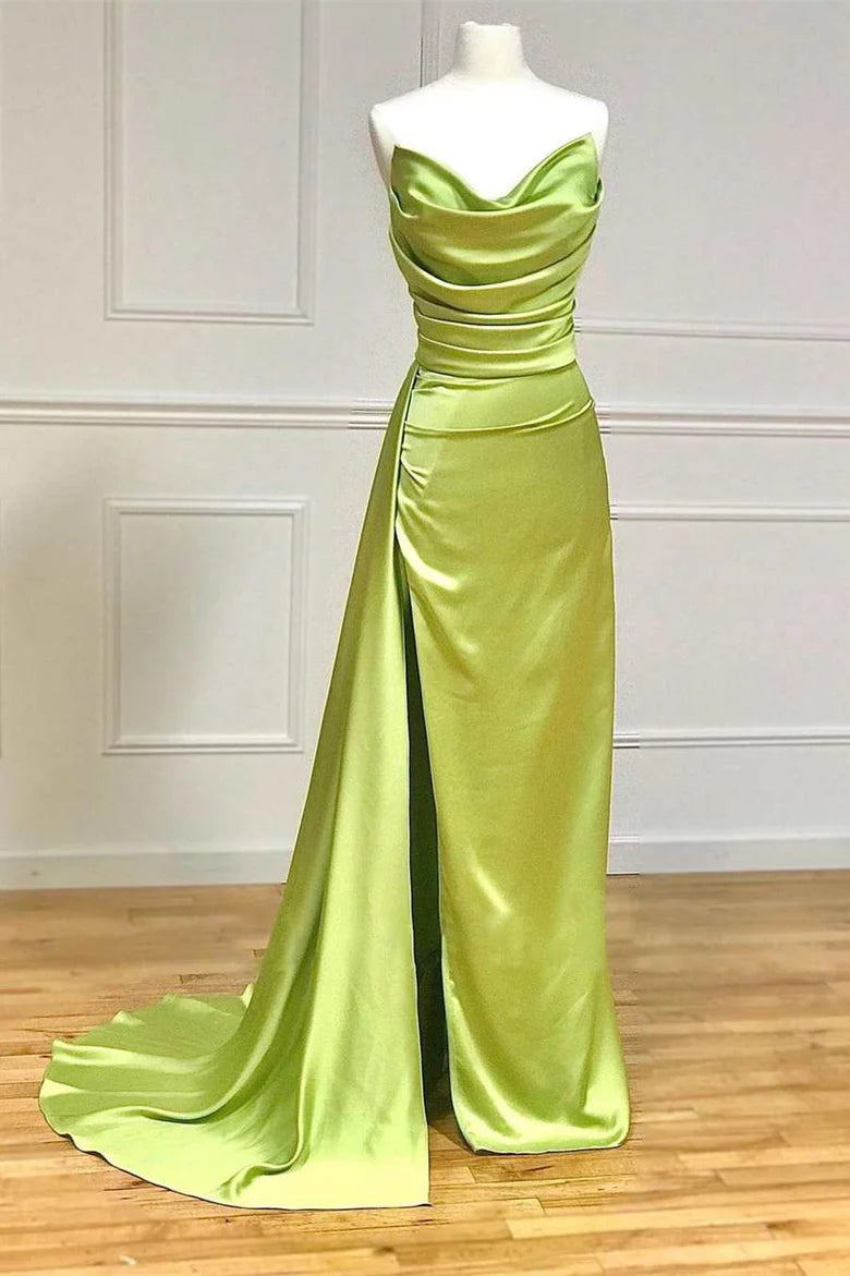 Strapless pleated long ball gown with trailing edge