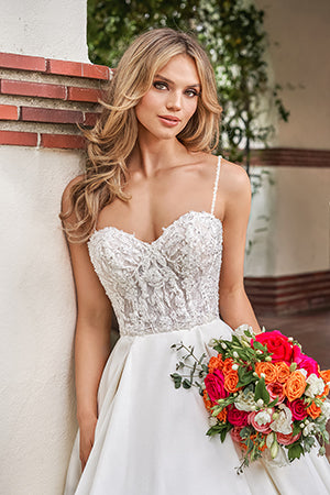 Thin shoulder strap backless tight corset and floor length skirt