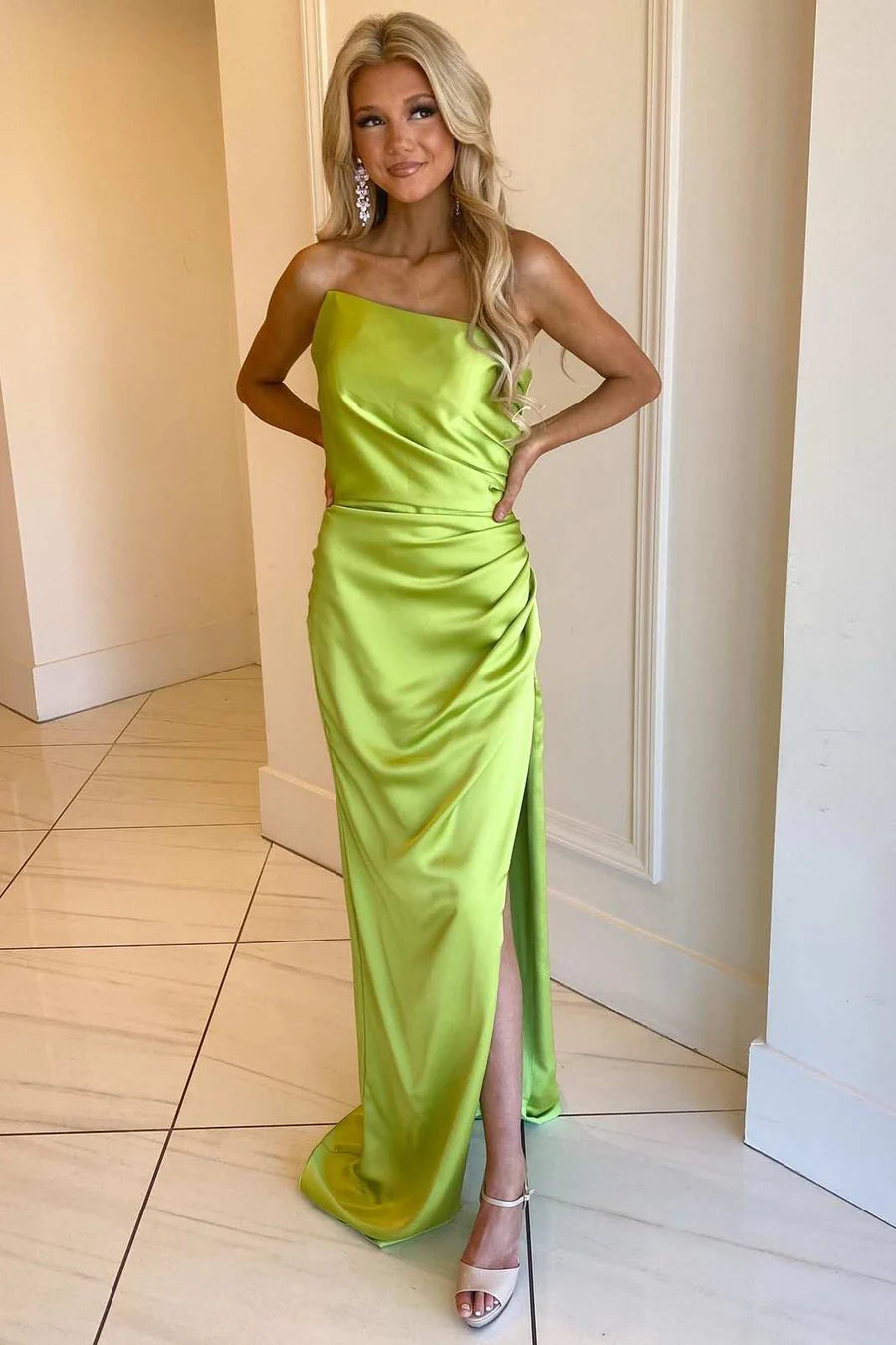 Sleeveless strapless pleated long formal slit dress