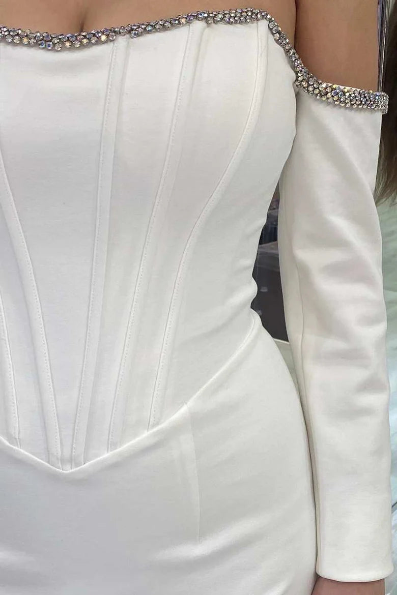 One shoulder long sleeved mermaid formal attire