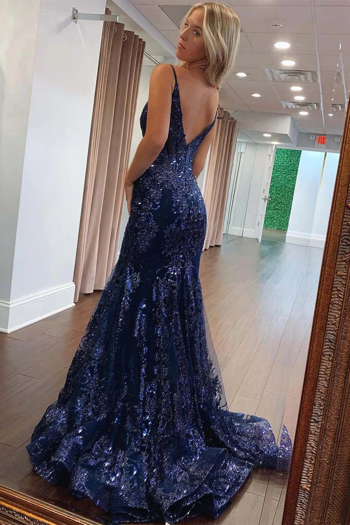 Deep V-thin suspender waist cinching sequin embroidered long skirt with trailing edge