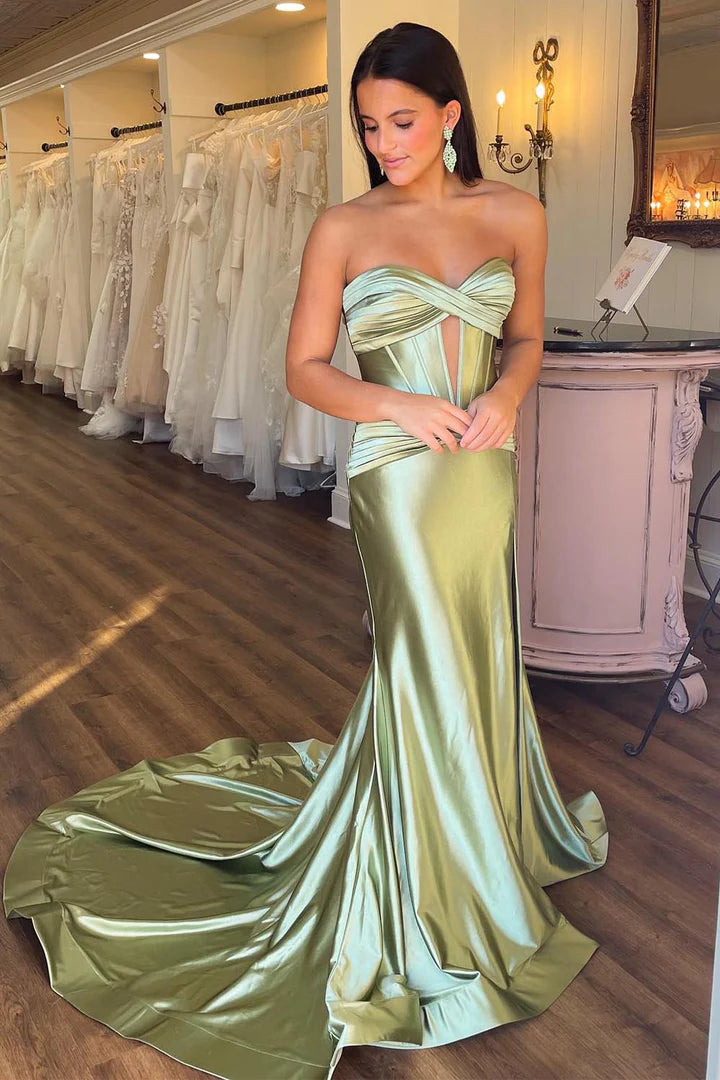 Strapless camisole fishbone corset cross section floor length skirt