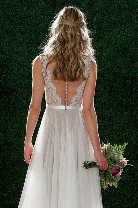Elegant V-neck A-line lace wedding dress
