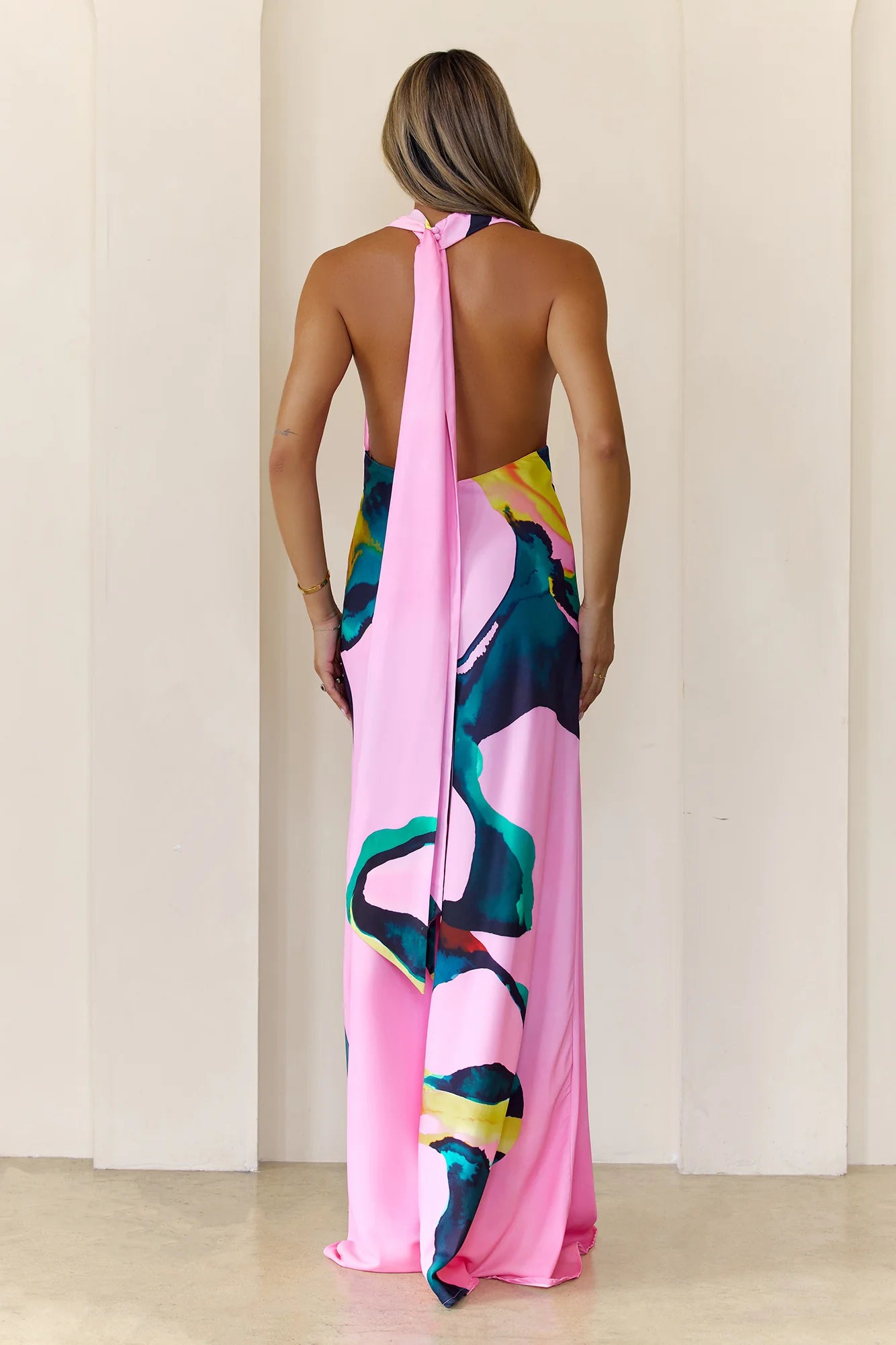 Pink Abstract Print Halter Neck Maxi Evening Dresses with Cowl Neck & Open Back