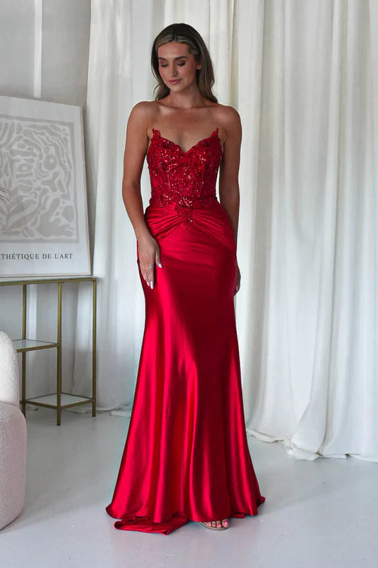 Red strapless strapless fish bone top long skirt dress