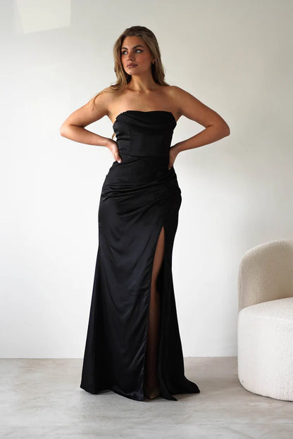 Strapless hip hugging skirt, long dress with side slit