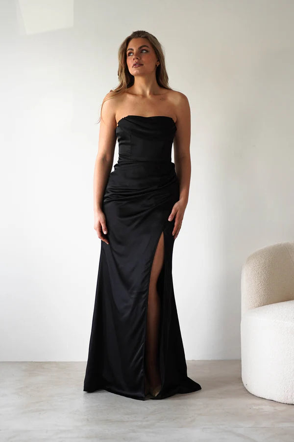 Strapless hip hugging skirt, long dress with side slit