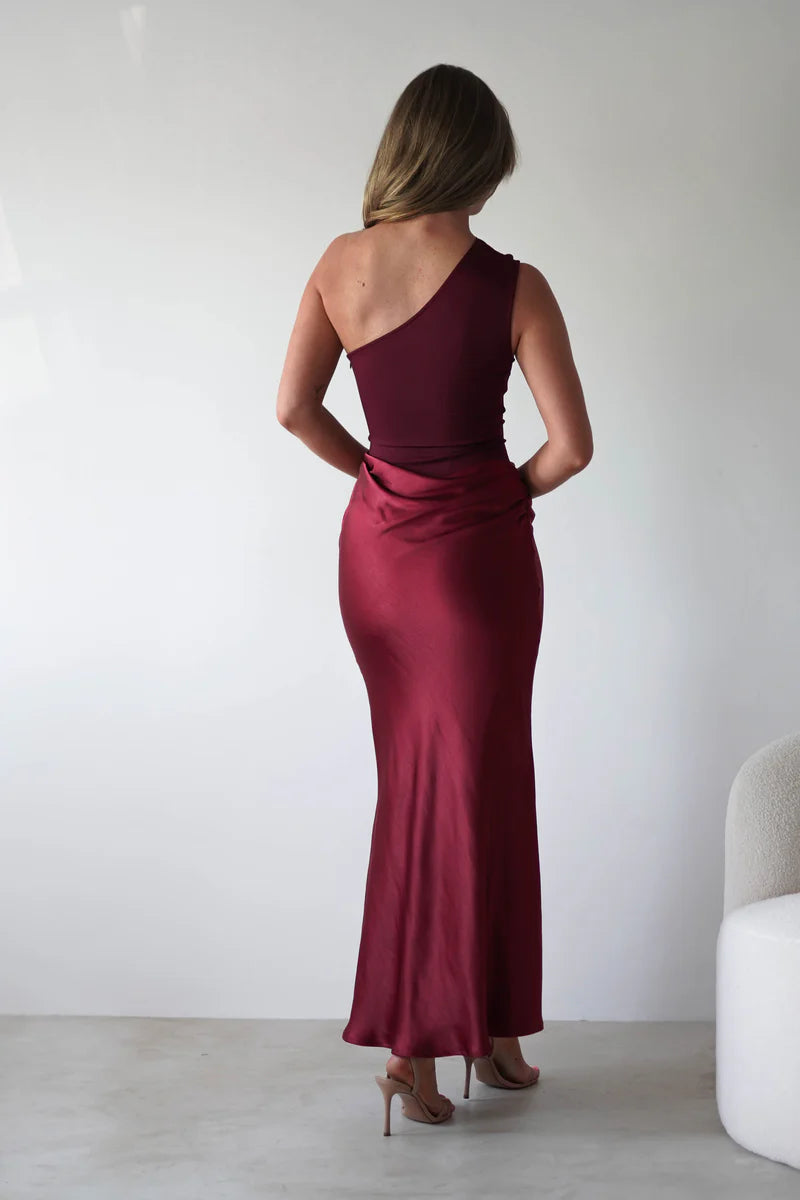 Asymmetric shoulder straps snug fit hip hugging  long skirt floor length dress