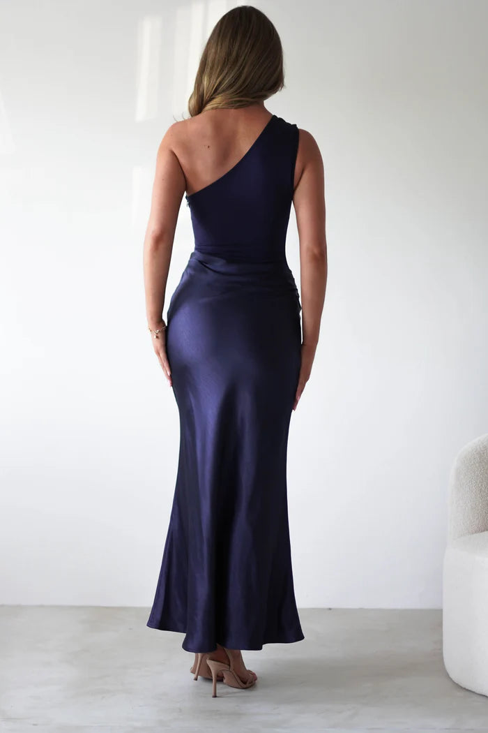 Asymmetric shoulder strap close fitting hip hugging long skirt dress
