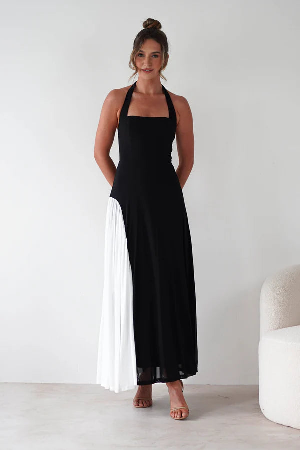 Hanging neck backless long skirt with side stitching