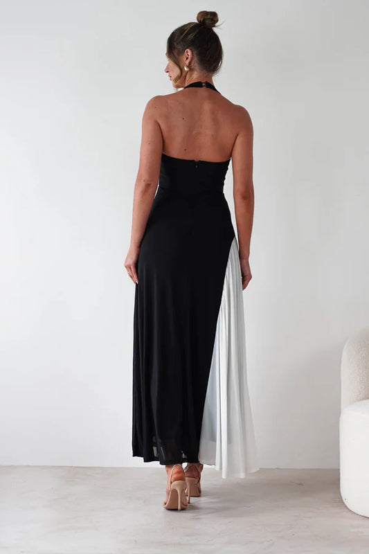Hanging neck backless long skirt with side stitching