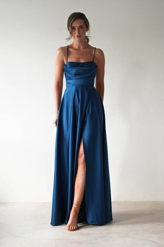 Thin shoulder strap backless strap side split dress