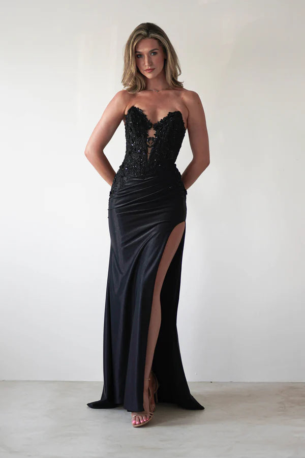 Strapless tight corset with waist cinching and side slit long skirt dress