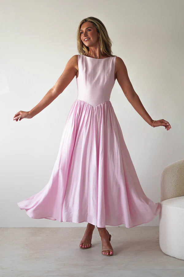 Light pink sleeveless backless waist cinching dress