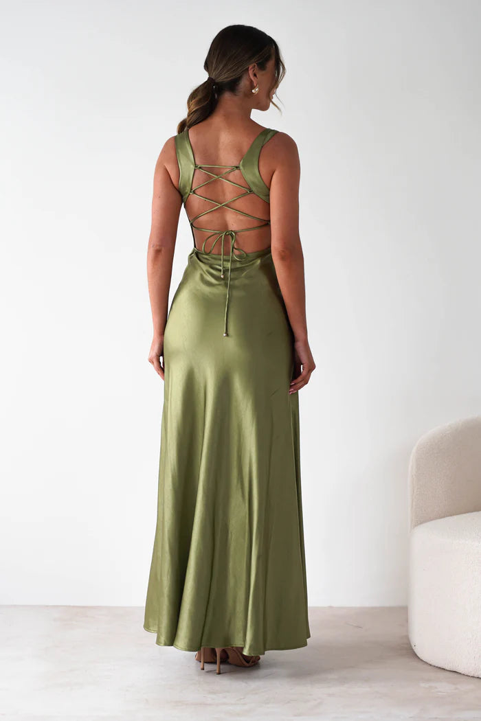 Green square neck sleeveless backless long dress with side slit