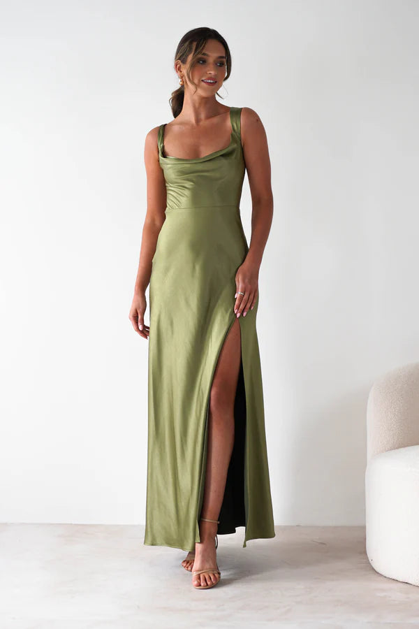 Green square neck sleeveless backless long dress with side slit
