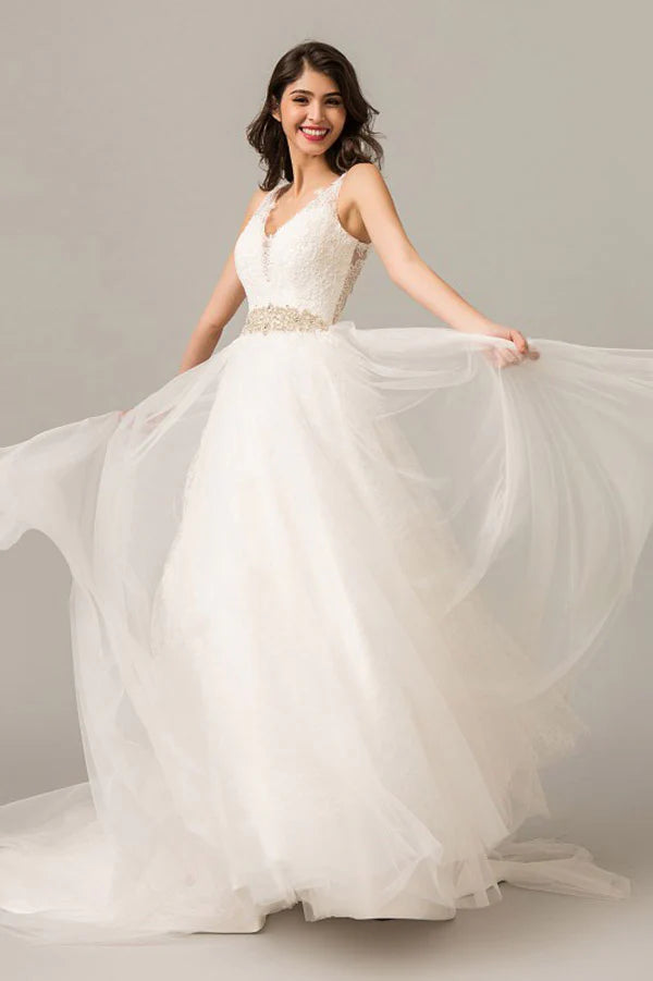 V-neck sleeveless multi-layer wedding dress