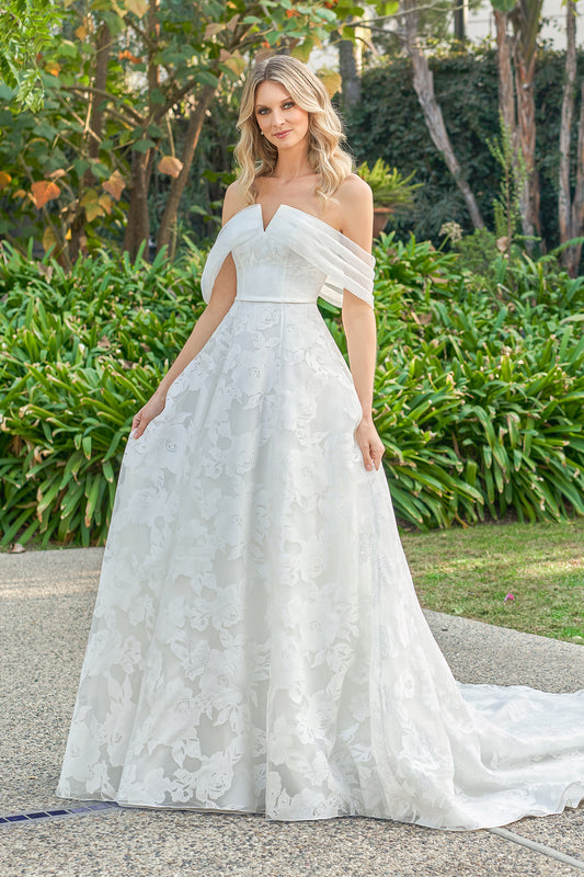 Mermaid V-neck and floor length skirt