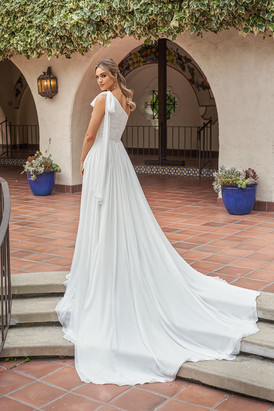 Single shoulder strap minimalist wedding dress and floor mop