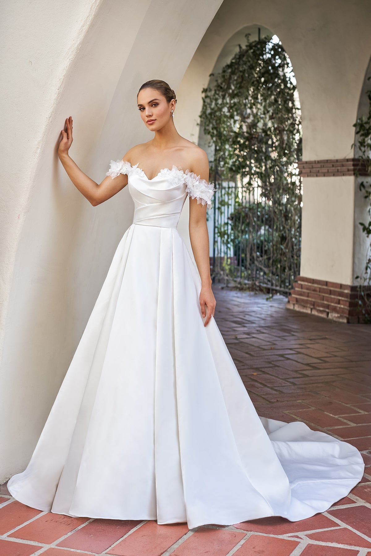 Strapless tight corset mermaid and floor length skirt