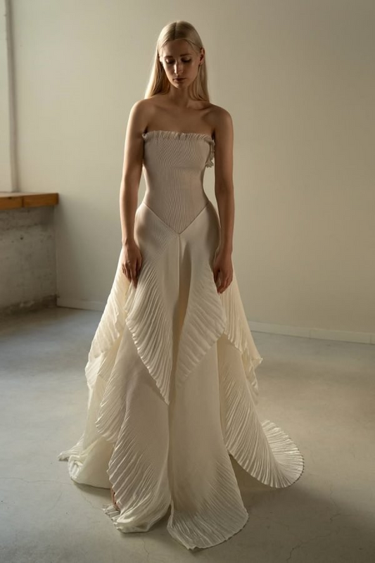 Chic Beige Pleated Strapless Contrast Color Stitching Prom Dress