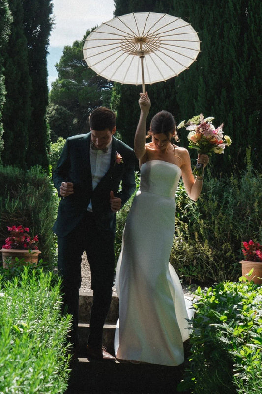 Simple Mermaid Strapless White Long Wedding Dress with Button Up