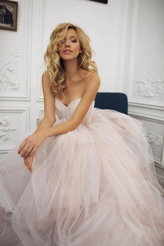 Gorgeous Sweetheart backless A-line strapless chiffon wedding dress
