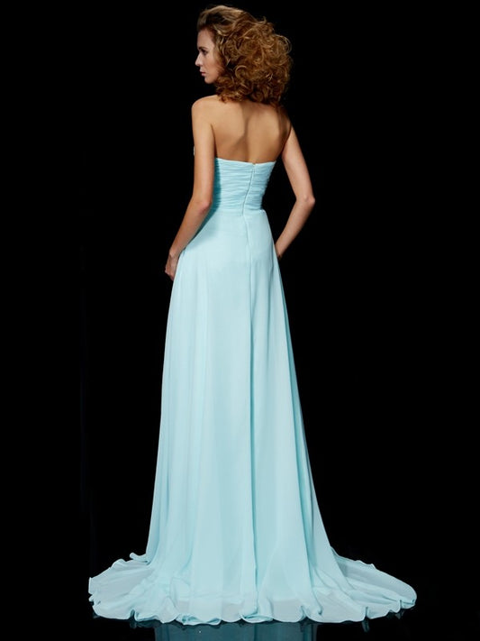 Sweetheart sleeveless strapless waist cinching long dress
