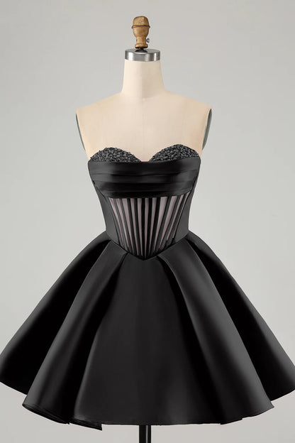 Cute Green A Line Sweetheart Corset Short Homecoming Dress with Beading