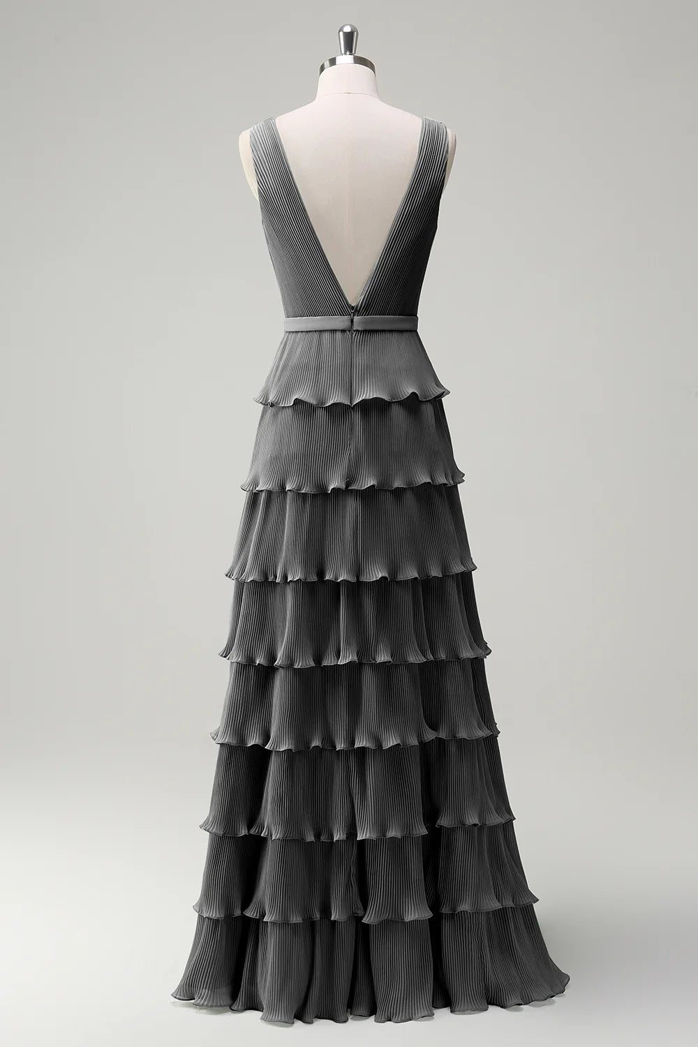 A-line V-neck pleated layered backless floor length skirt with slit