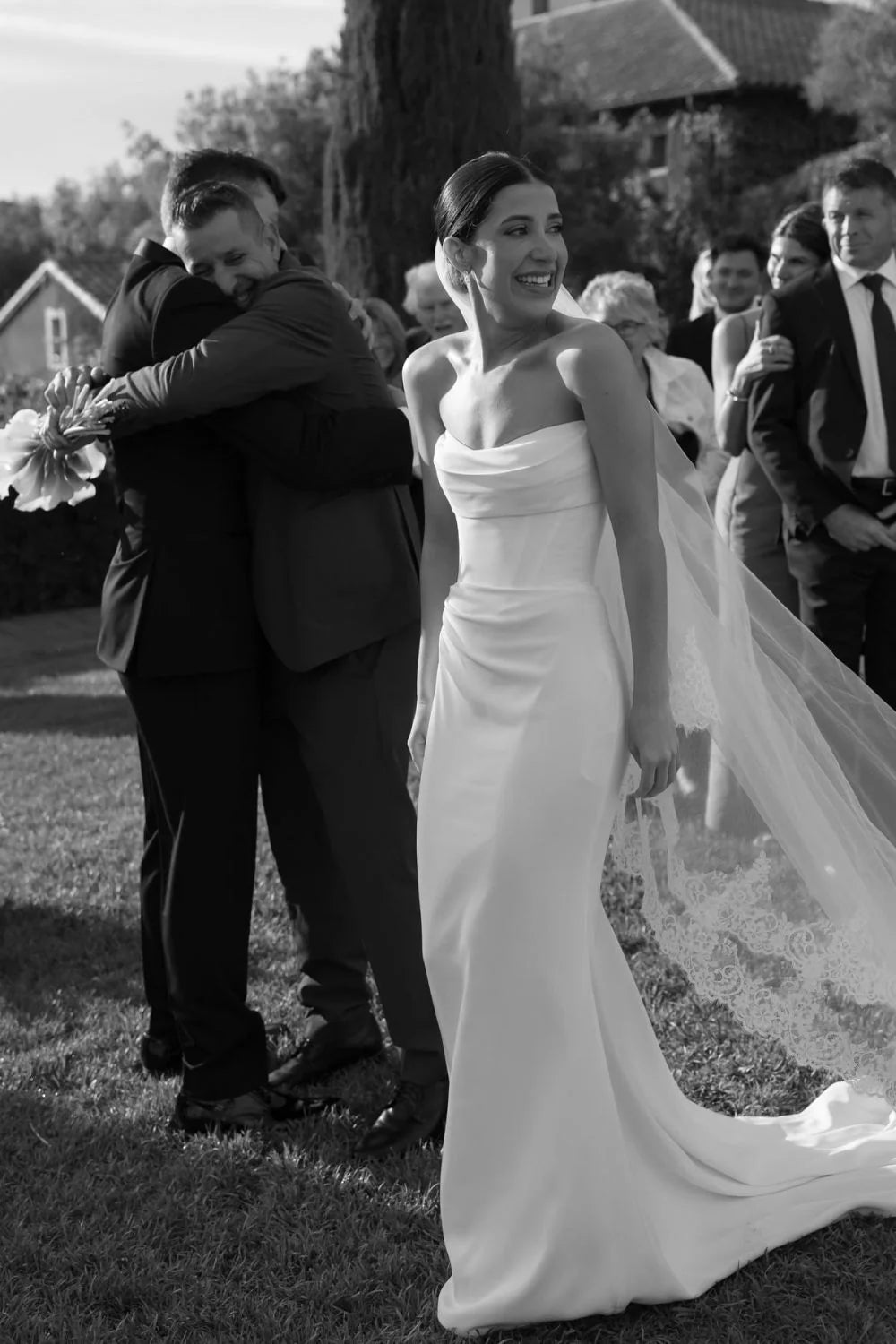 Classic Mermaid Strapless White Corset Wedding Party Dress