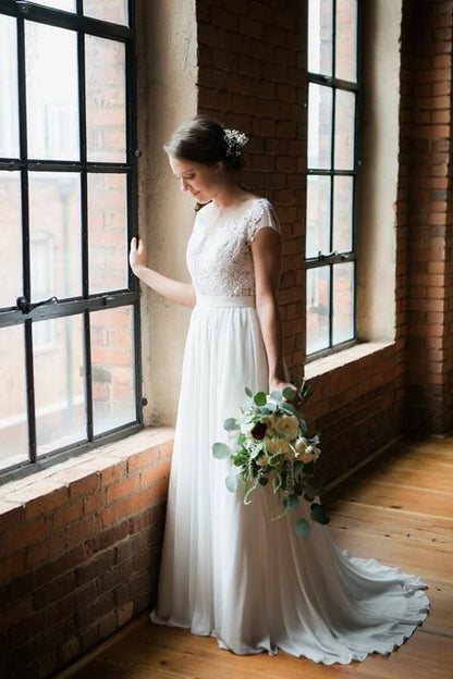Elegant lace chiffon long A-line sleeveless backless beach wedding dress bride