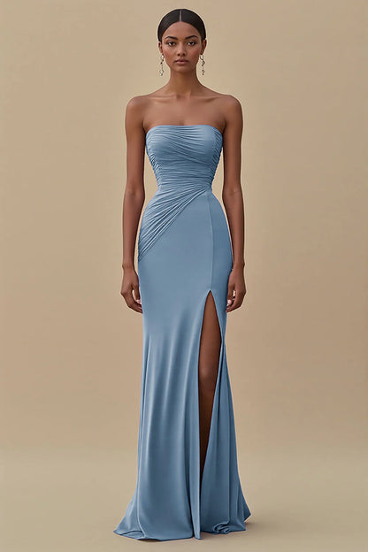 Sleeveless strapless mermaid pleated formal dress