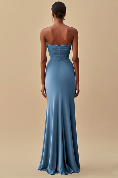 Sleeveless strapless mermaid pleated formal dress
