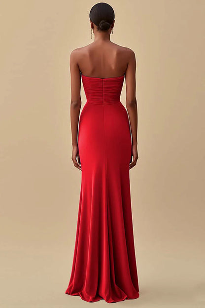 Sleeveless strapless mermaid pleated formal dress
