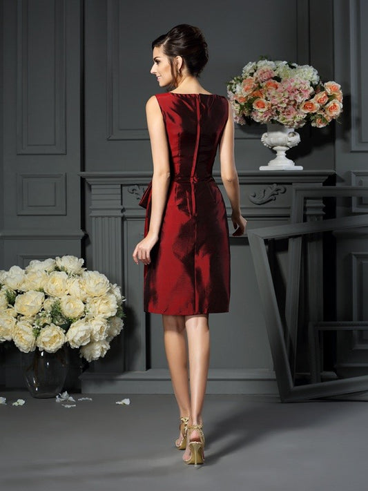 Round neck sleeveless knee length pleated bridal mother dress